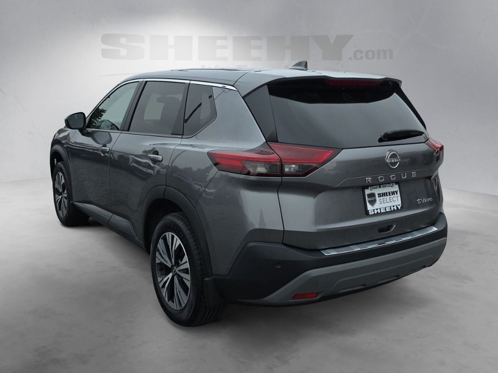 Used 2023 Gray Nissan SV image 12