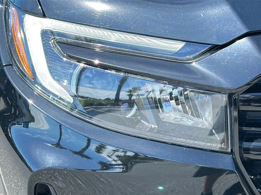 Certified Used 2024 Black Honda Black Edition image 26