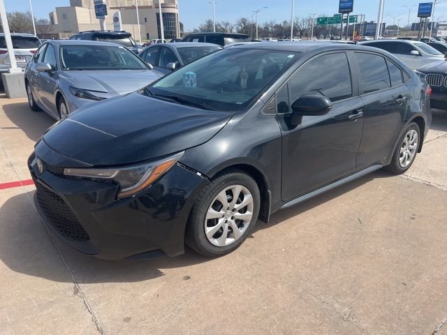 Used 2021 Toyota Corolla LE with VIN 5YFEPMAE8MP163932 for sale in Midwest City, OK