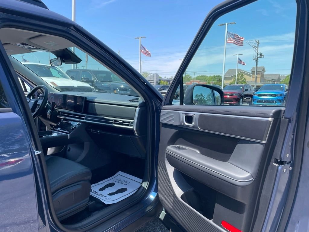 Used 2025 Blue Hyundai SEL image 38