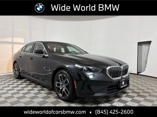 2025 BMW i5 xDrive40 Sedan's photo