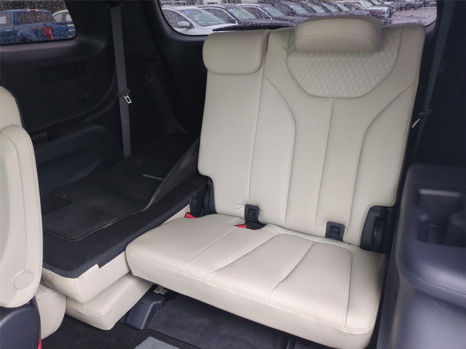 Used 2022 Abyss Black Pearl Hyundai SEL image 36