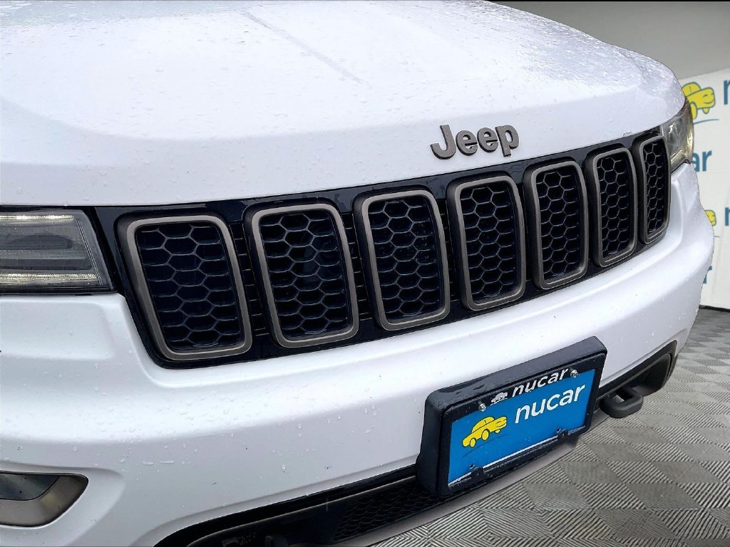 Used 2016 Bright White Clearcoat Jeep Limited image 29