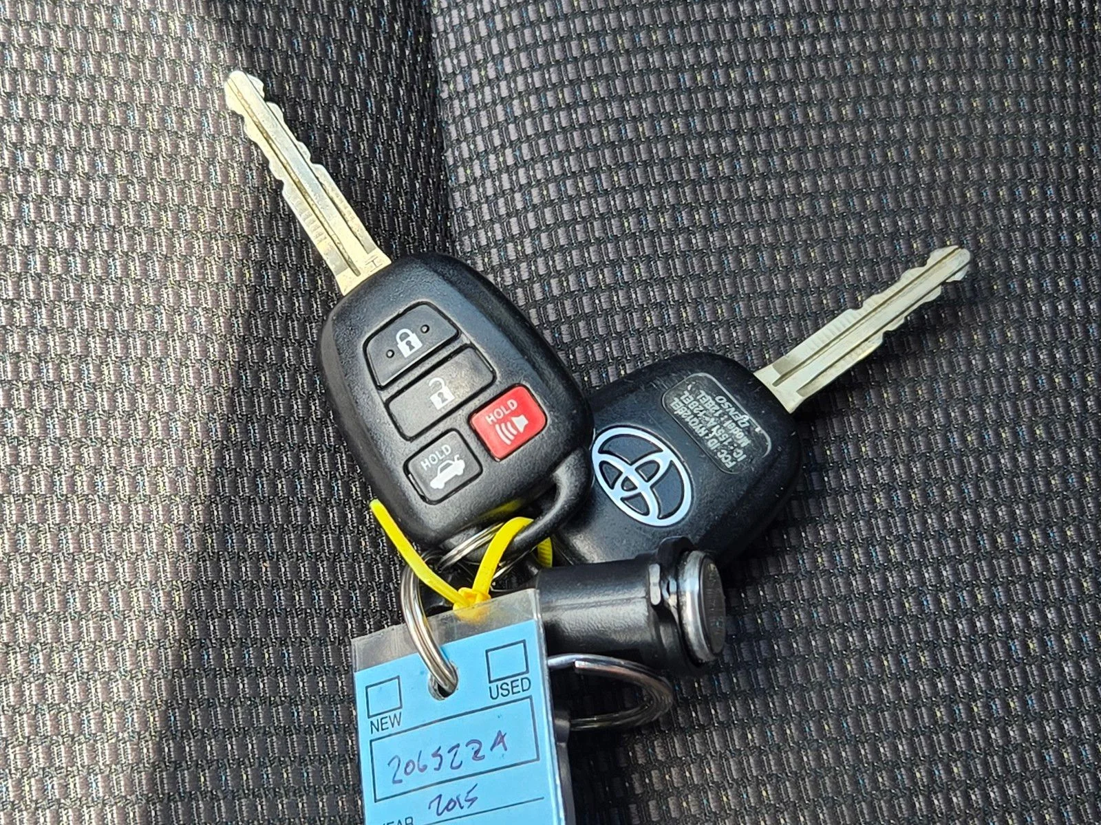Used 2015 Slate Metallic Toyota S Plus image 34