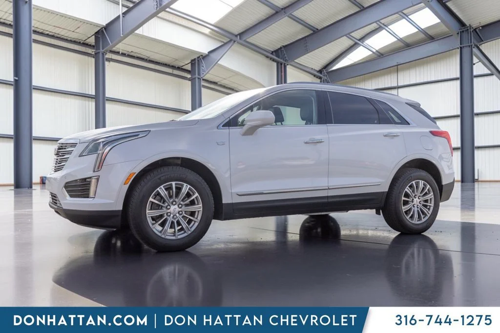 Used 2017 Cadillac XT5 Luxury with VIN 1GYKNBRS6HZ243971 for sale in Park City, KS