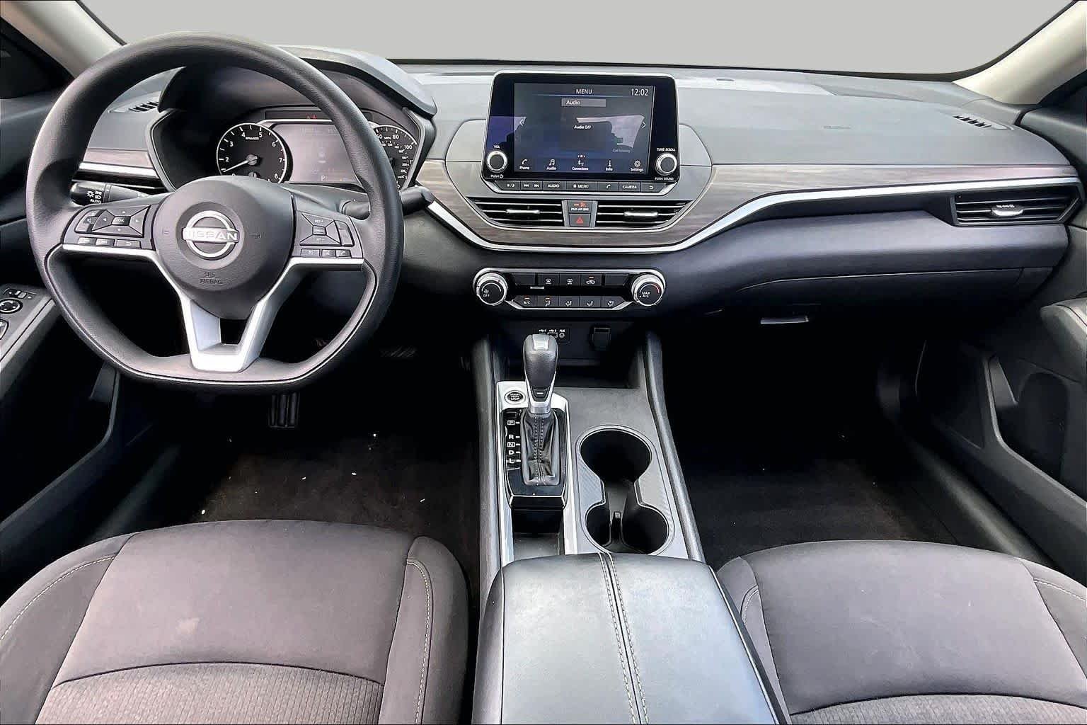 Used 2025 Gun Metallic Nissan SV image 14