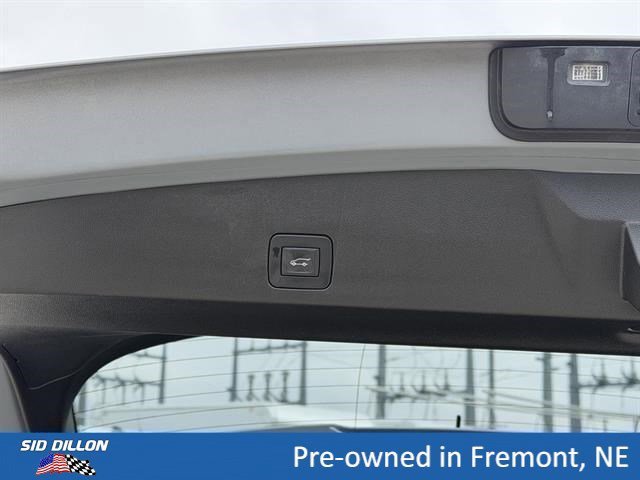 Used 2023 Moonstone Gray Metallic Buick Select image 6