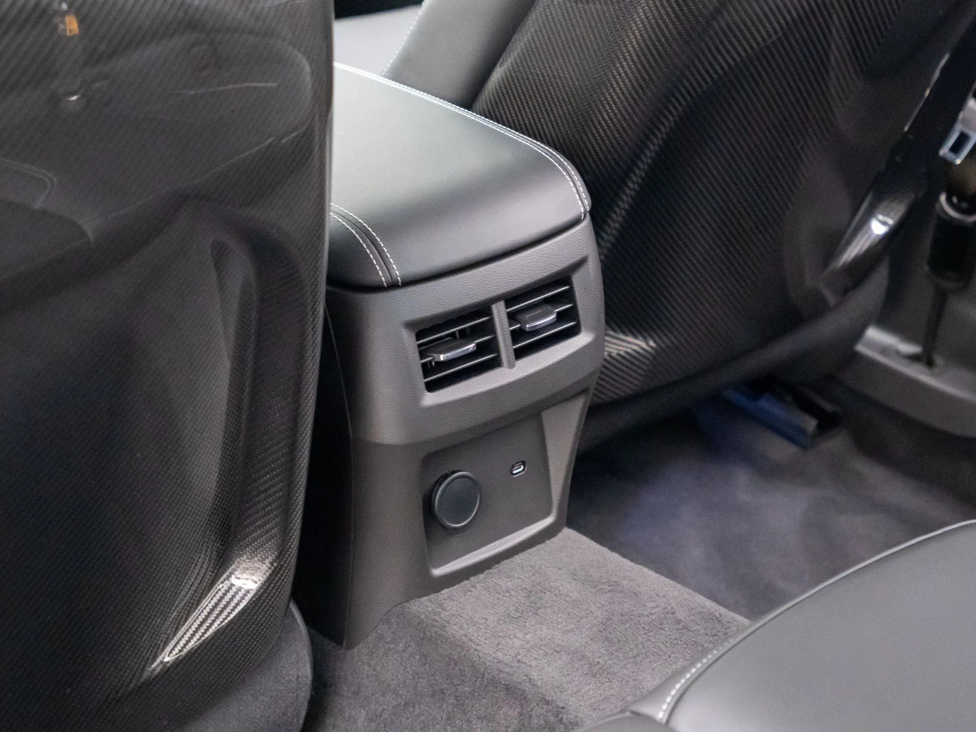 Used 2025 Yellow Cadillac V-Series image 21