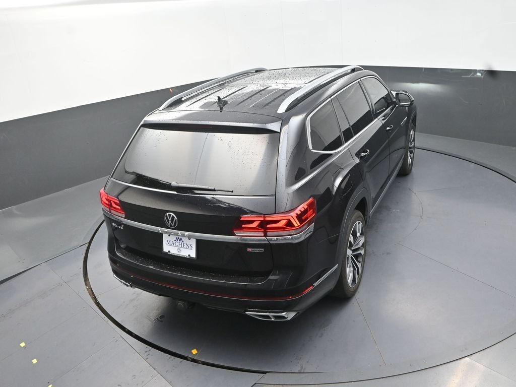 Used 2022 Black Volkswagen 3.6L V6 SEL Premium R-Line image 21
