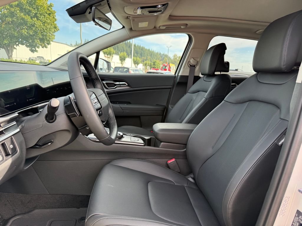 New 2026 Snow White Pearl Kia EX image 15