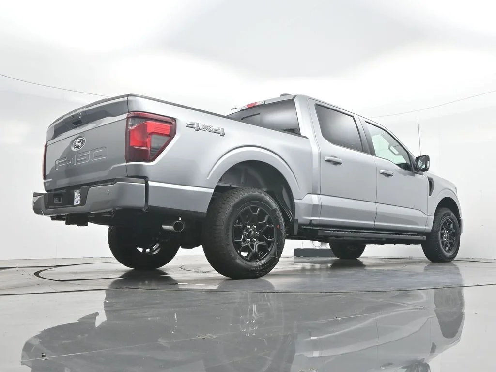 New 2026 Iconic Silver Metallic Ford XLT image 37