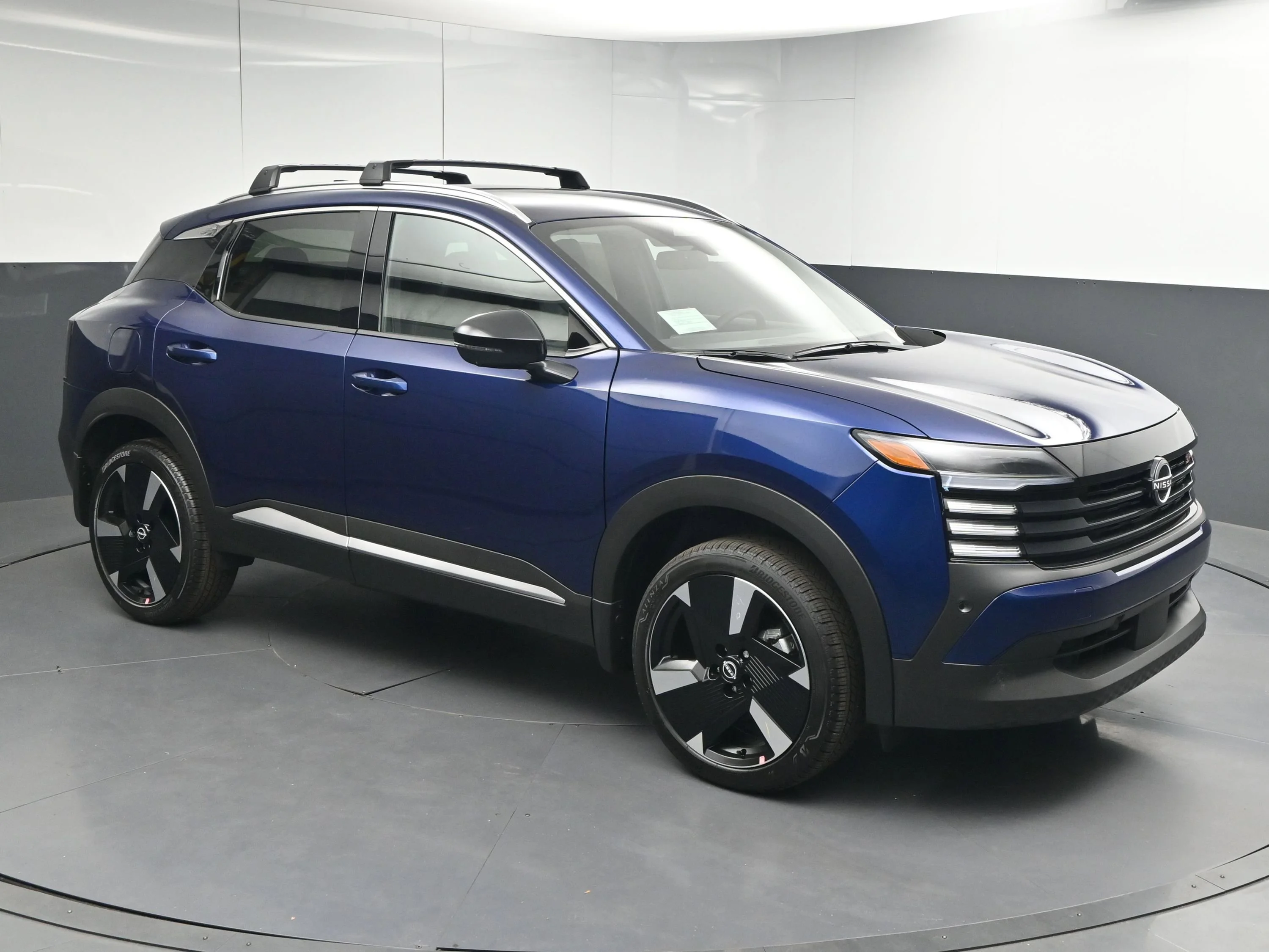 2026 Nissan Kicks 2.0 SR's photo