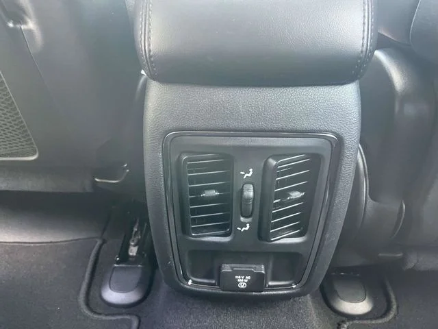 Used 2020 White Jeep Altitude image 16
