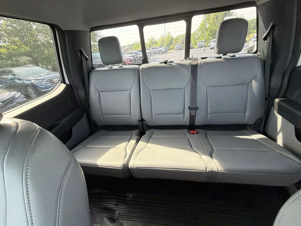 Used 2025 White Ford XL image 26