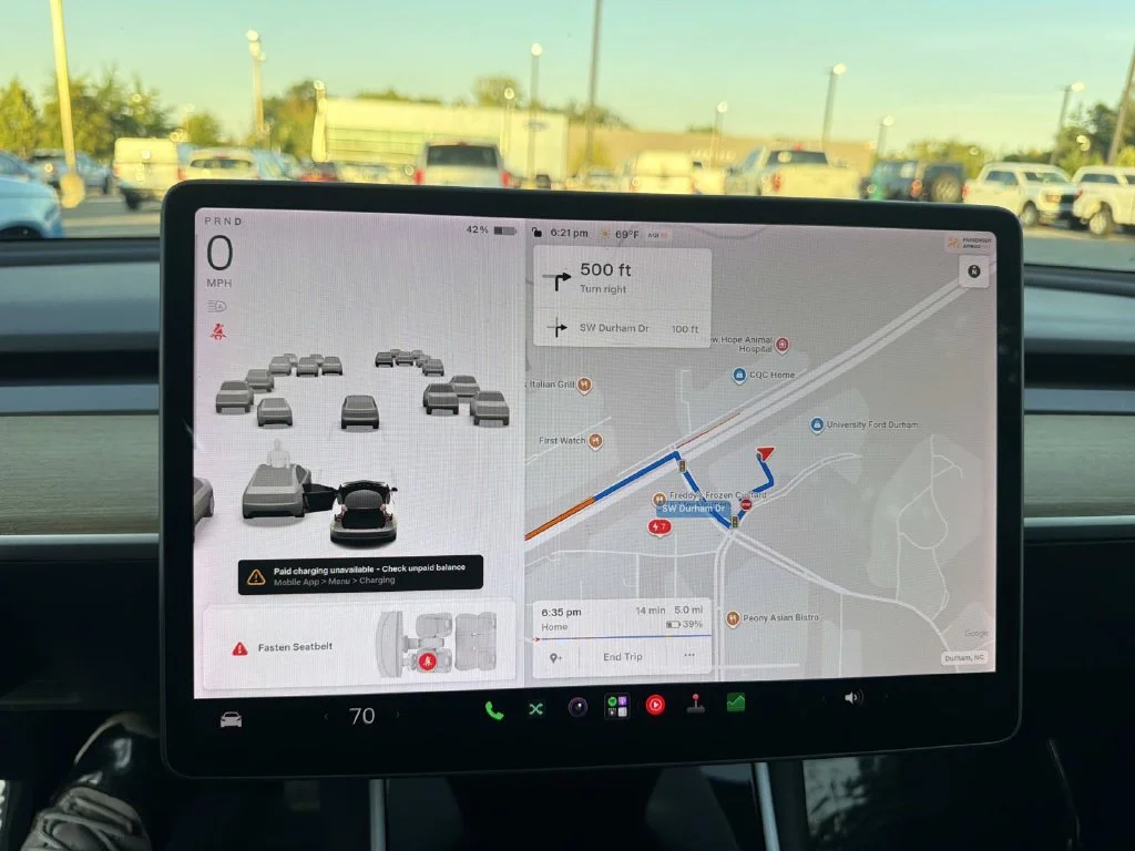 Used 2020  Tesla Standard image 17