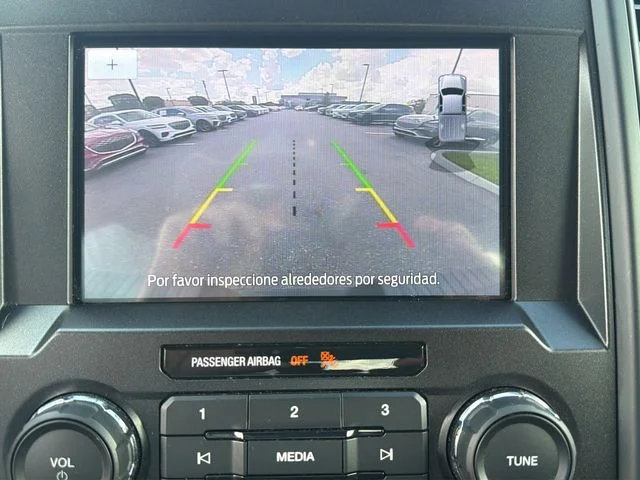 Used 2020 Blue Ford XL image 16