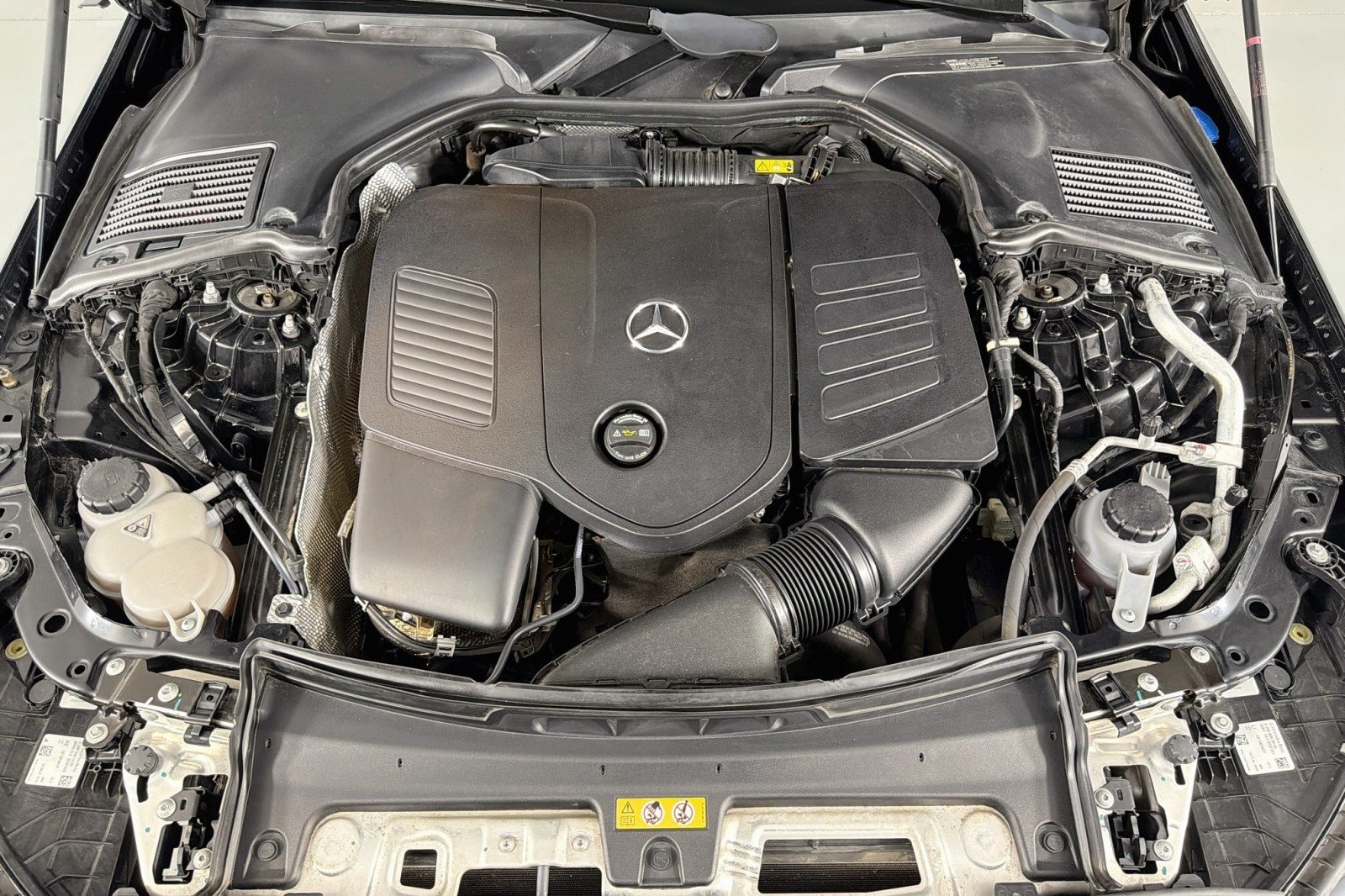 Used 2022 Black Mercedes-Benz C 300 image 11