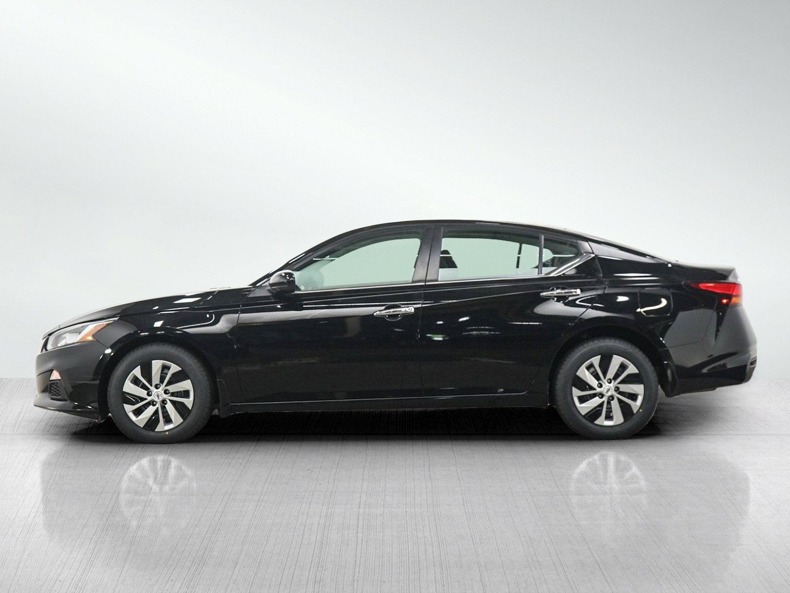 Used 2020 Nissan Altima S with VIN 1N4BL4BW3LC236482 for sale in White Bear Lake, Minnesota