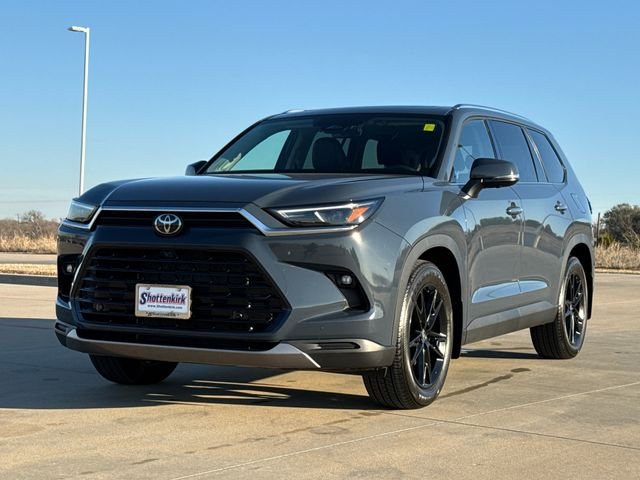 Used 2025 White Toyota Limited image 3