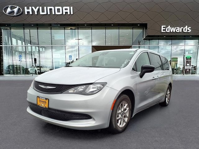 2024 Chrysler Voyager LX