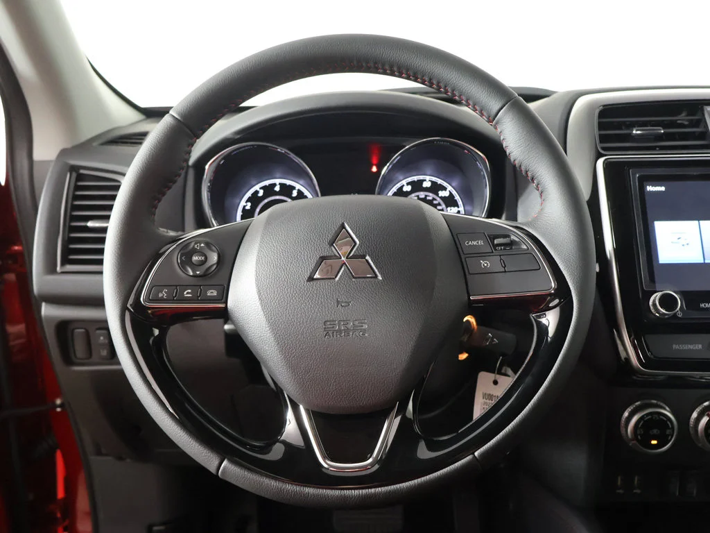 New 2027 Red Mitsubishi 2.0 LE 2WD image 33