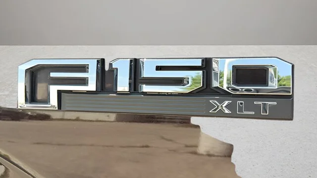 Used 2019  Ford  image 31