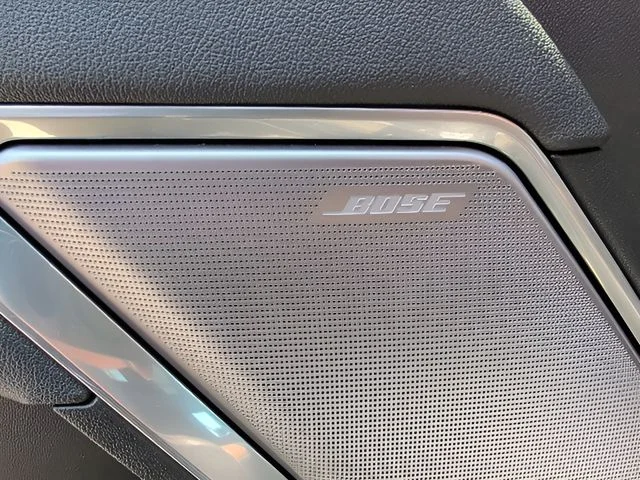 Used 2025 Black Chevrolet High Country image 21