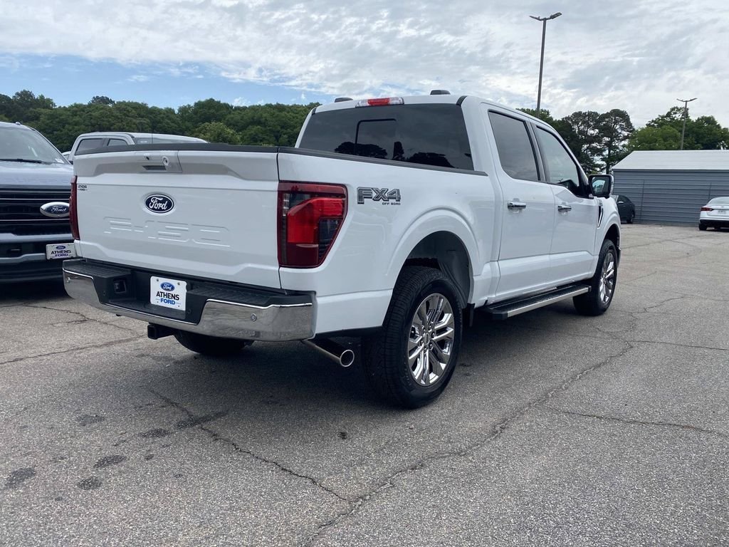 New 2026 Oxford White Ford XLT image 3