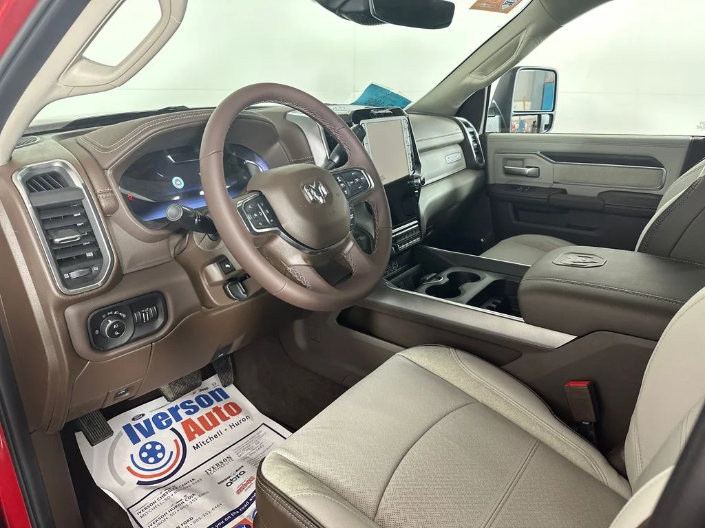 New 2026 Molten Red Pearl-Coat Exterior Paint RAM Laramie image 15
