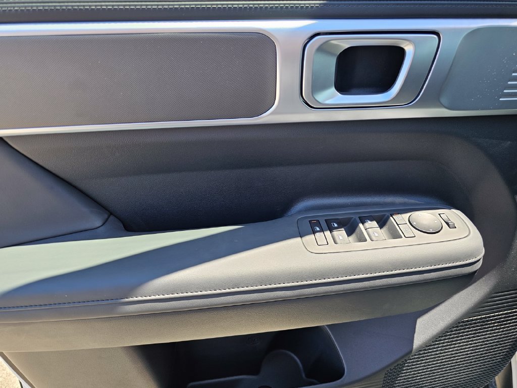 New 2026 White Hyundai SEL image 23