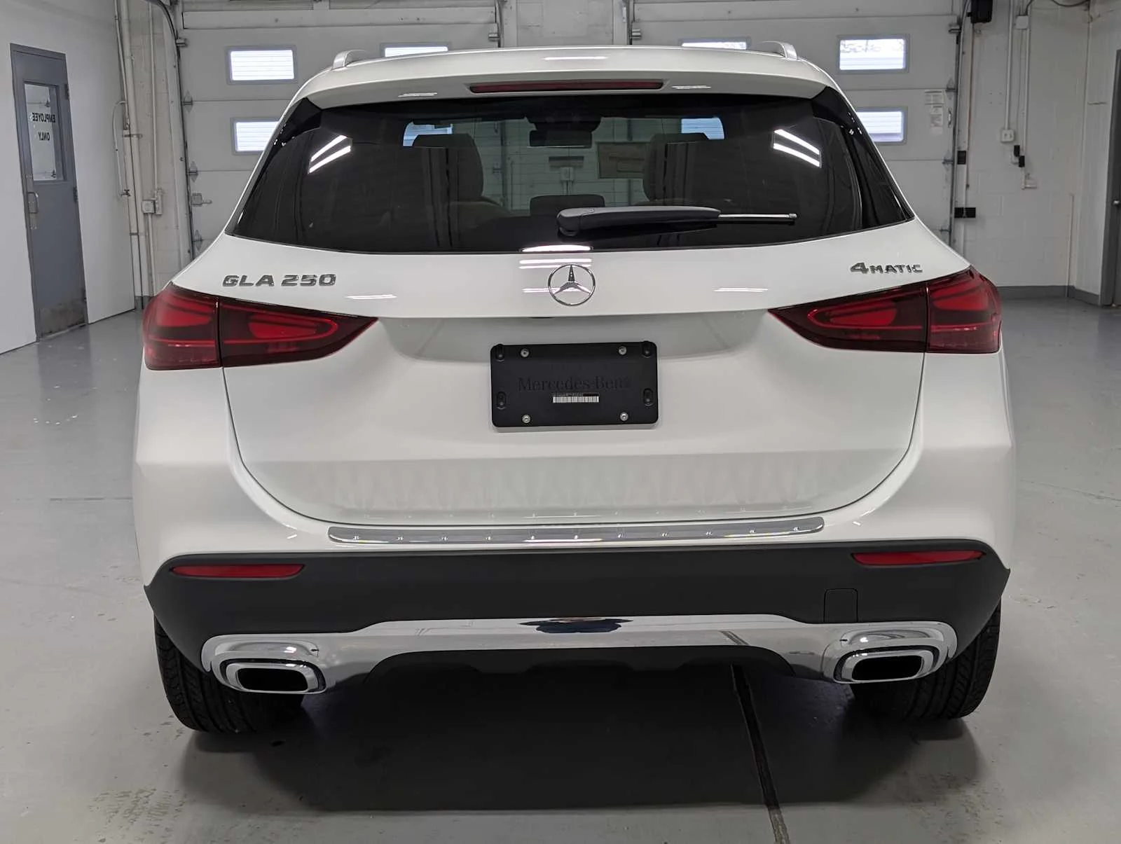 Used 2026 Polar White Mercedes-Benz GLA 250 image 9