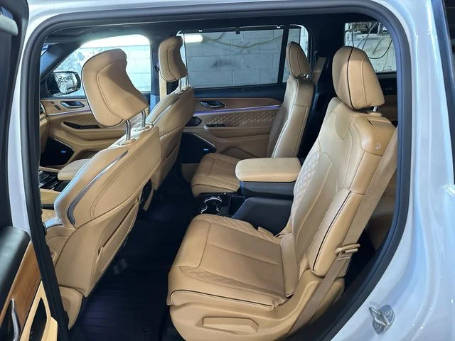 Used 2024 White Jeep Summit image 23