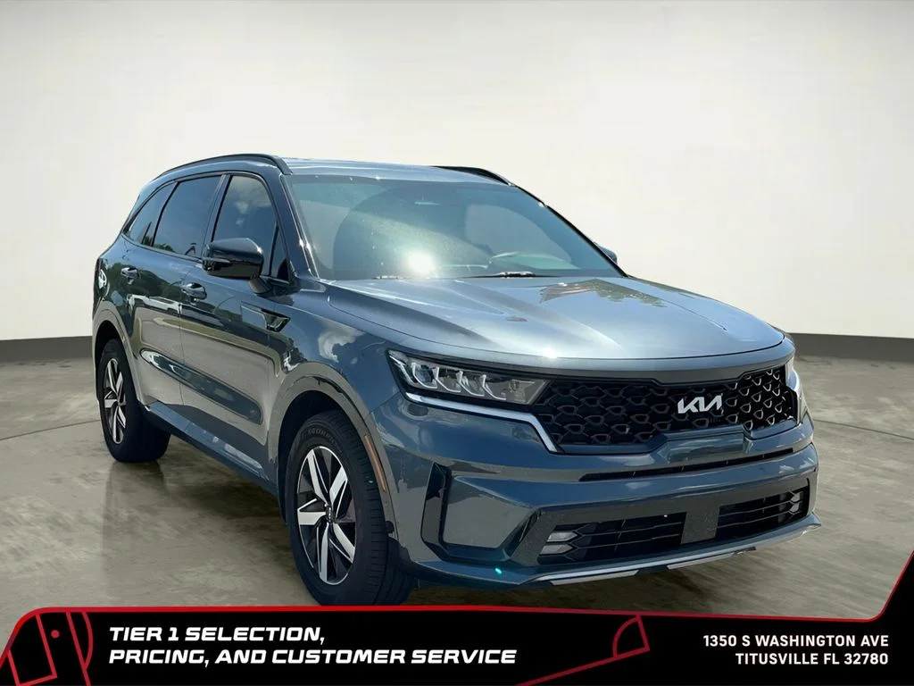 Used 2022 Gray Kia EX image 10
