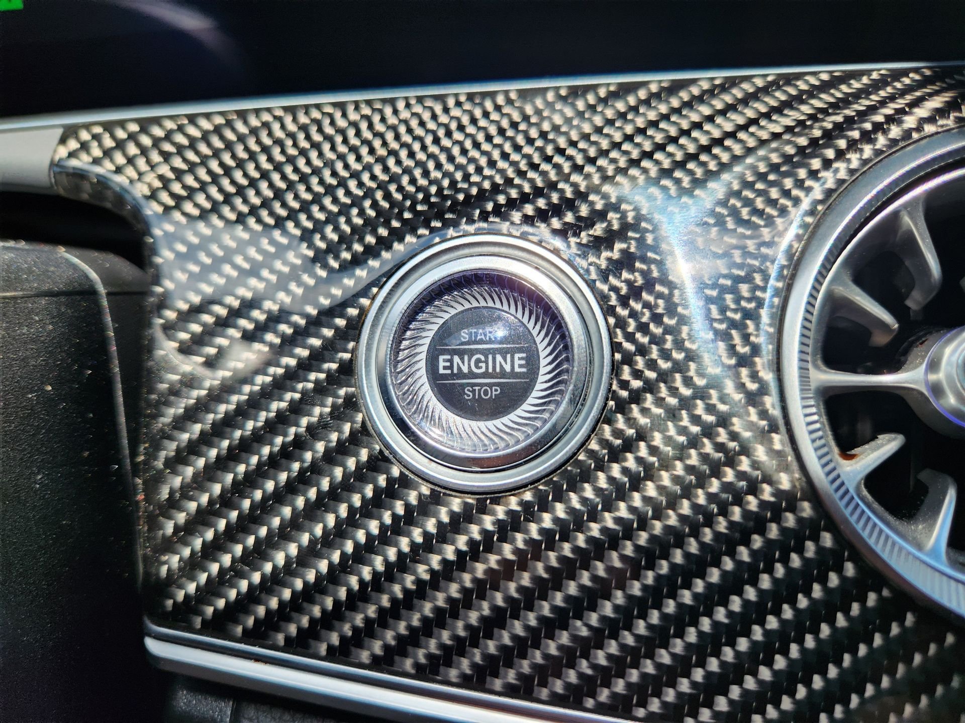 Used 2019 Iridium Silver Metallic Mercedes-Benz Base image 22