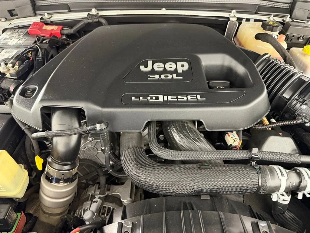 Used 2021 White Jeep Unlimited Willys image 30