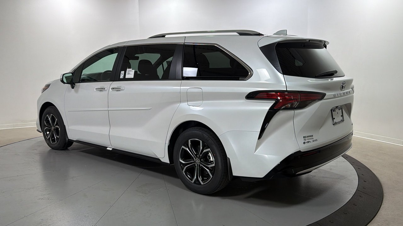 New 2026 Wind Chill Pearl <sup>1</sup> Toyota  Platinum image 7