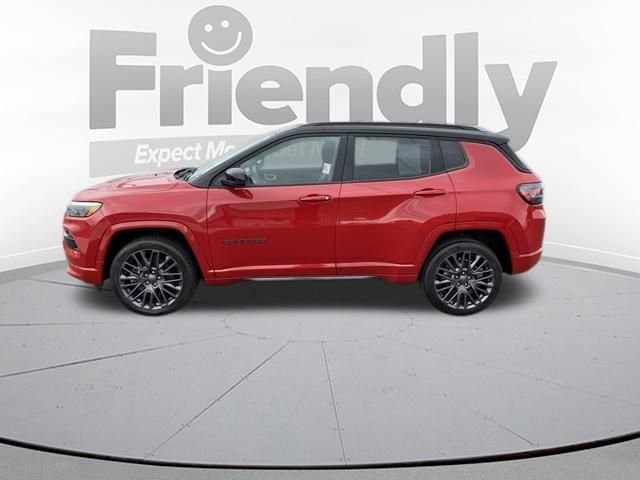 Used 2023 Red Jeep Limited image 8