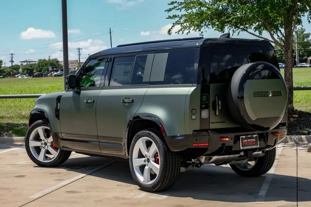New 2026 Green Land Rover X image 12