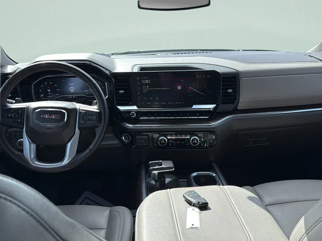2024 GMC Sierra 1500 SLT - Photo 11
