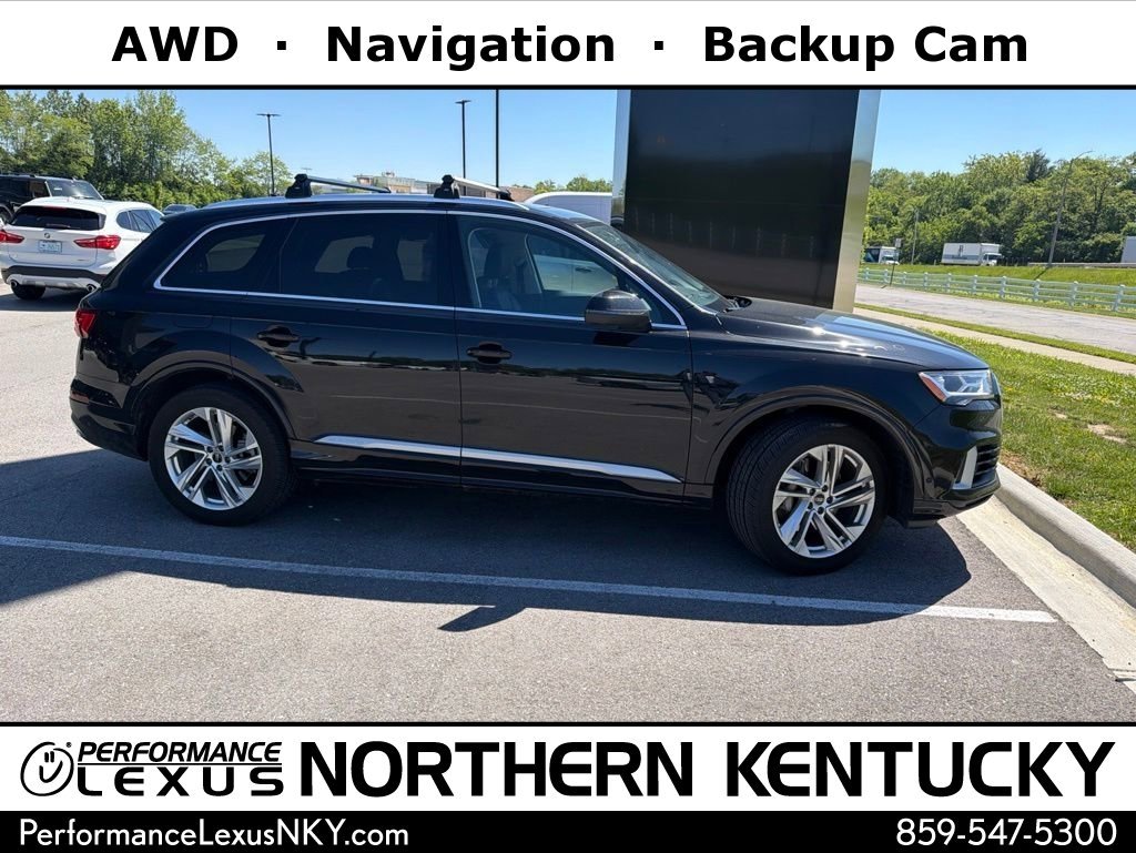 2023 Audi Q7 45 Premium Plus quattro Tiptronic's photo