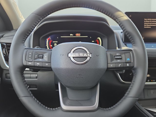 New 2026 White Pearl Nissan Platinum image 24