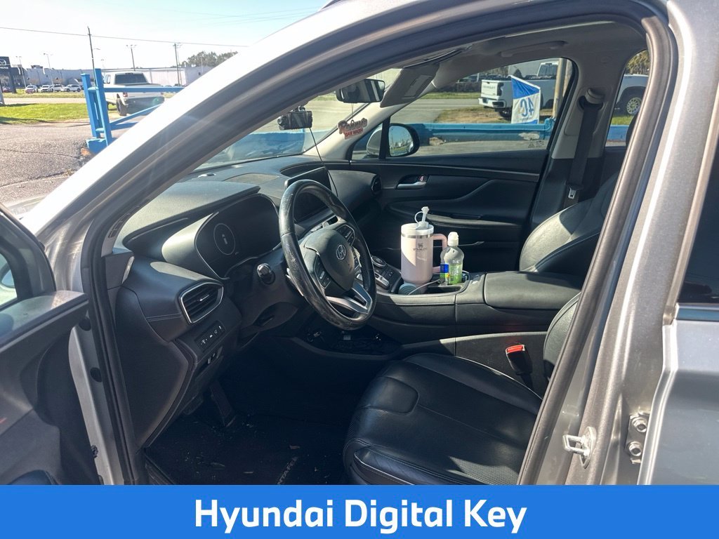 Used 2022 Silver Hyundai SEL image 4