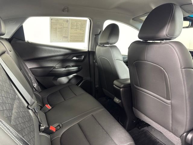 Used 2023 White Chevrolet 2LT image 5
