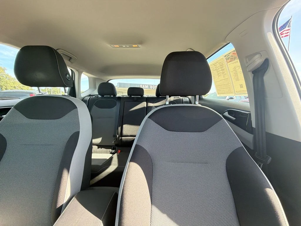2024 Volkswagen Taos S - Photo 26