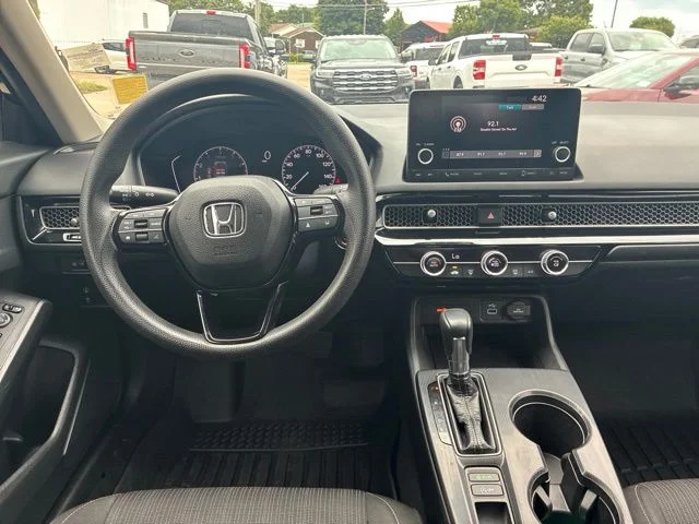 Certified Used 2022 Crystal Black Pearl Honda LX image 19
