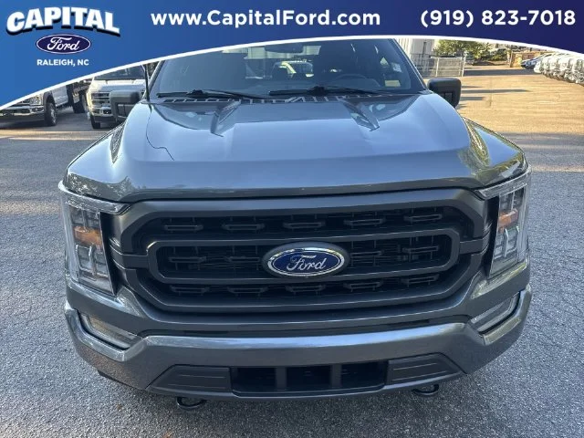 Used 2023 Gray Ford XLT image 10