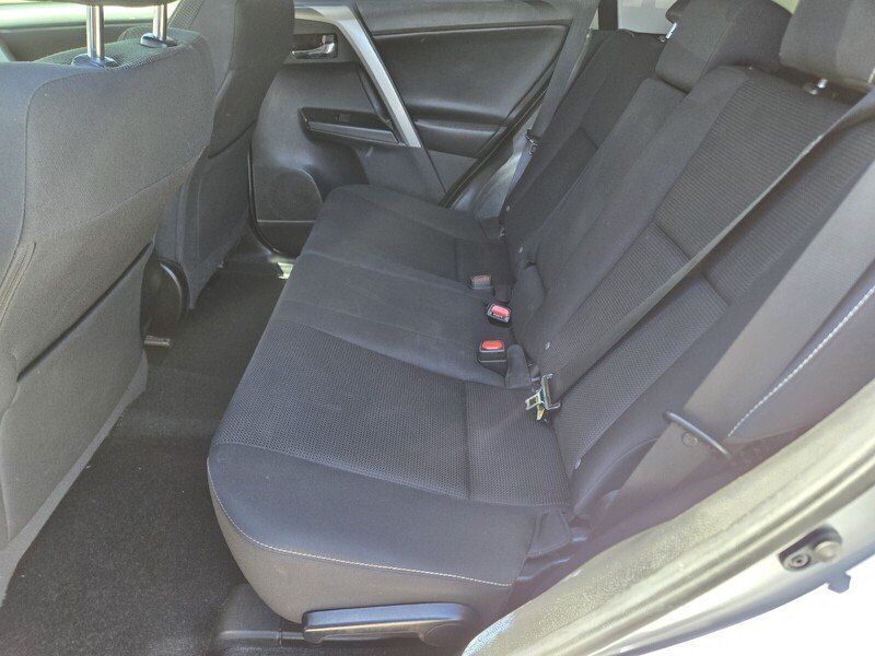 2018 Toyota RAV4 XLE - Photo 12