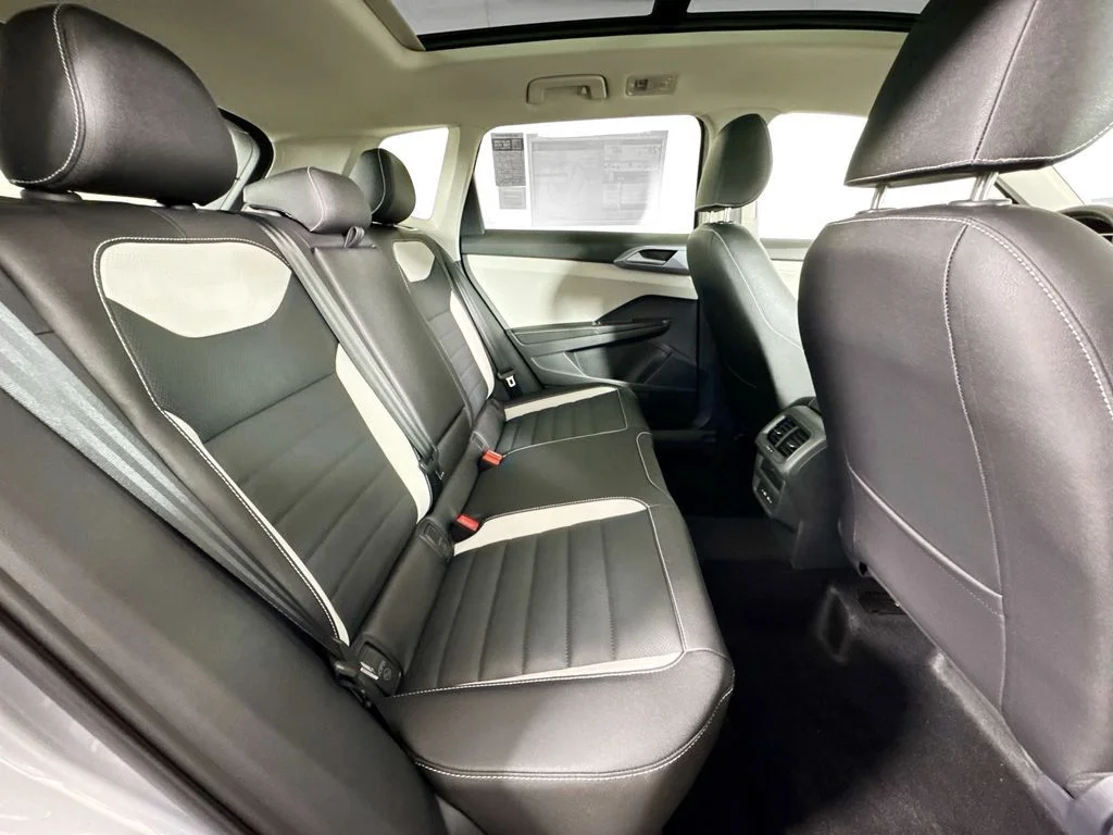 2026 Volkswagen Taos SEL - Photo 17