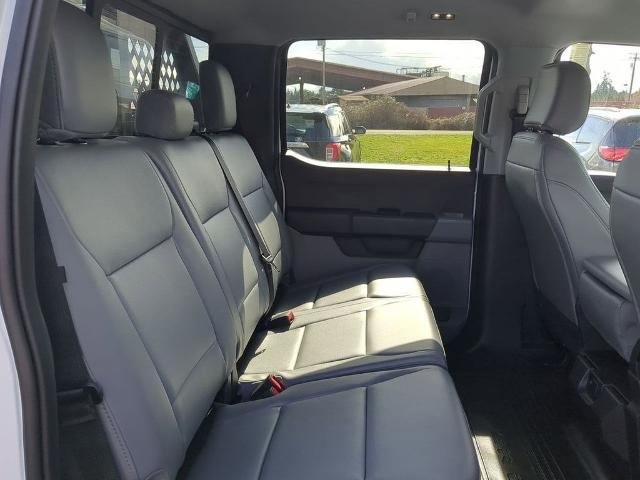 2024 Ford F-450 Super Duty Chassis Cab XL - Photo 24