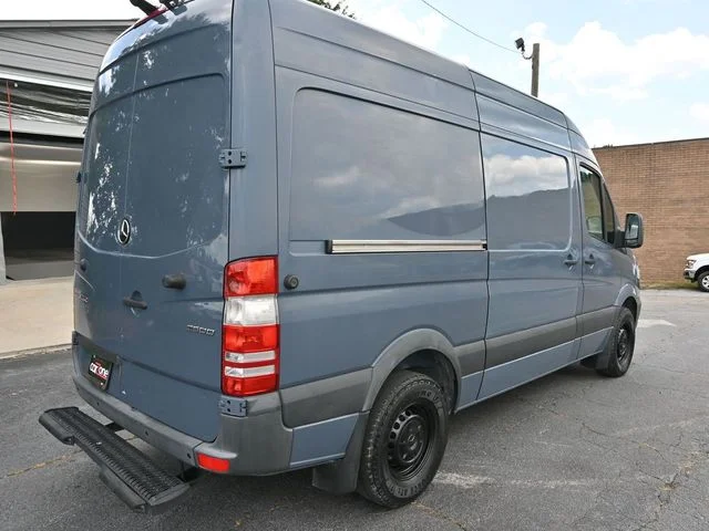 Used 2018 Gray Mercedes-Benz Cargo 144 WB image 27